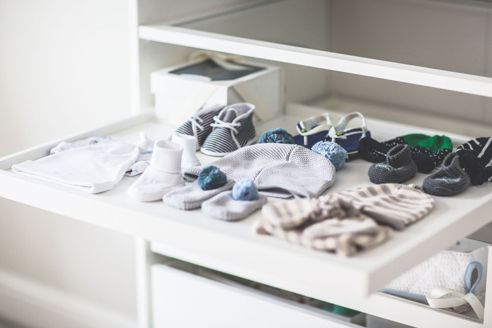 newborn gifts ideas, baby clothes, gifts, baby shoes